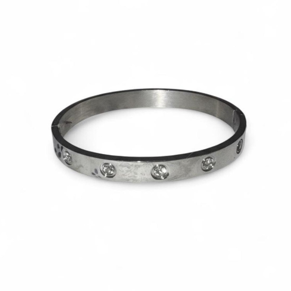 Sterling silver bracelet with studs